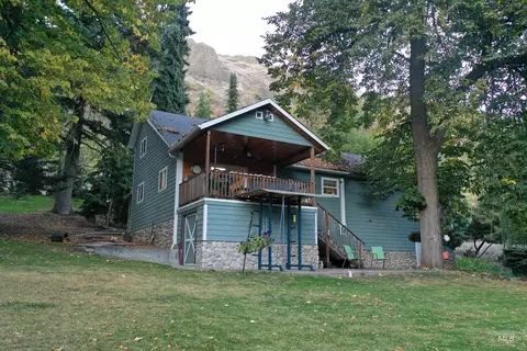 3210 Hwy 162, Kamiah, ID 83536
