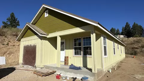 49 Gold Fork Ridge Rd, Boise, ID 83716