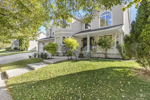 2088 Satterfield Dr, Pocatello, ID 83201