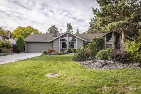 9091 W Brookview Ct, Boise, ID 83709