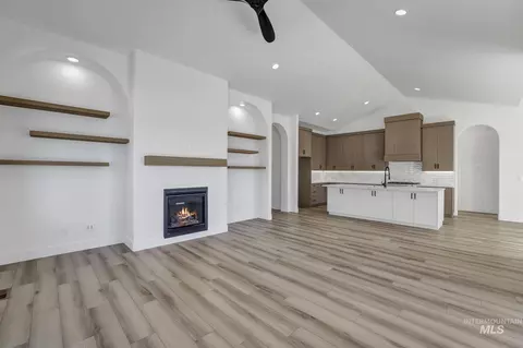 Living - 521 Falling Leaf Ln, Twin Falls, ID 83301 photo 4 of 4