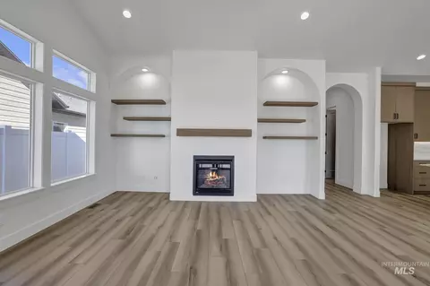Living - 521 Falling Leaf Ln, Twin Falls, ID 83301 photo 3 of 4
