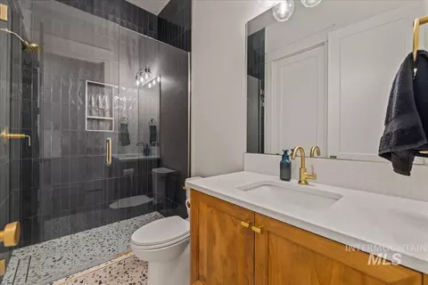 Bath - 3420 Mayberry Way, Eagle, ID 83616 photo 5 of 7