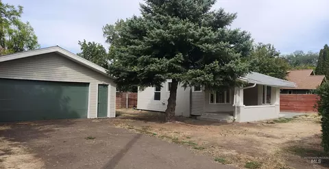 1123 9th Ave E, Twin Falls, ID 83301