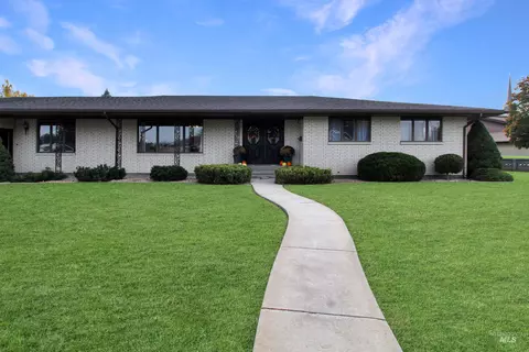 655 W 24th St, Burley, ID 83318