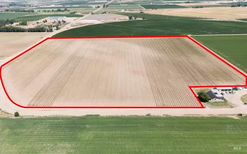 tbd Middle, Wilder, ID 83676