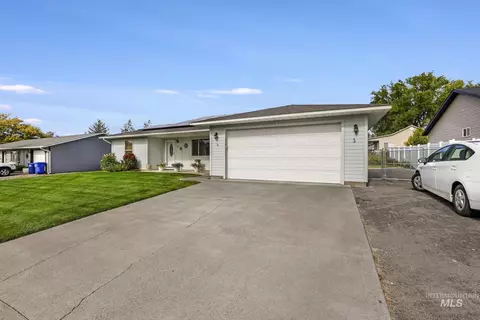 Exterior - 916 17th Ave E, Jerome, ID 83338 photo 5 of 6