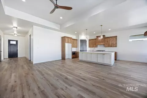 Entry Way - 548 Falling Leaf Ln, Twin Falls, ID 83301 photo 1 of 2