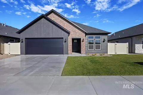 548 Falling Leaf Ln, Twin Falls, ID 83301