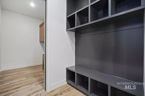 Entry Way - 548 Falling Leaf Ln, Twin Falls, ID 83301 photo 2 of 2