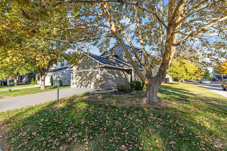 Exterior - 6474 S Cheshire Ave, Boise, ID 83709 photo 3 of 6