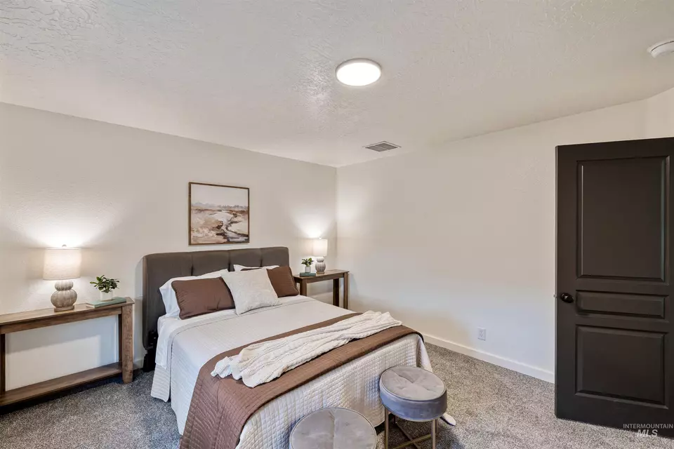 Bedroom - 6474 S Cheshire Ave, Boise, ID 83709 photo 2 of 10