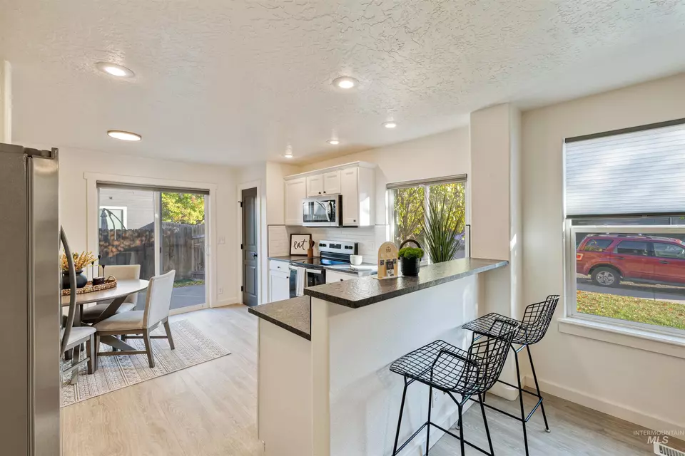 Kitchen - 6474 S Cheshire Ave, Boise, ID 83709 photo 1 of 5