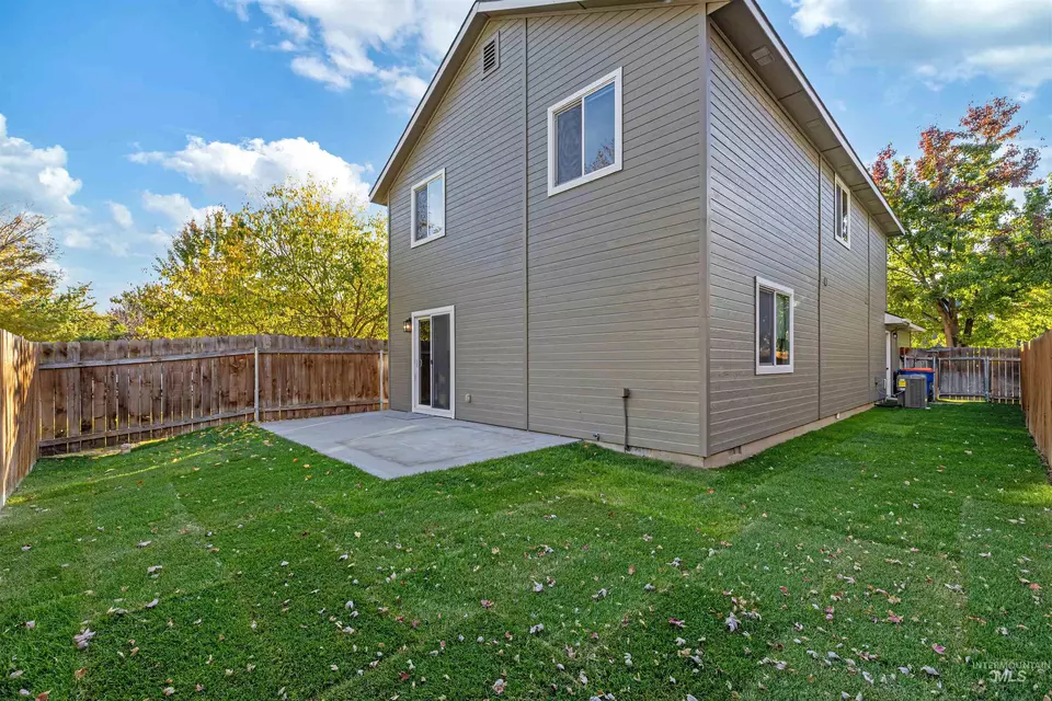 Exterior - 6474 S Cheshire Ave, Boise, ID 83709 photo 6 of 6