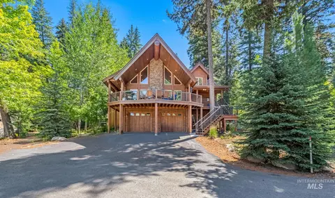 1160 Bellflower Pl, Mccall, ID 83638