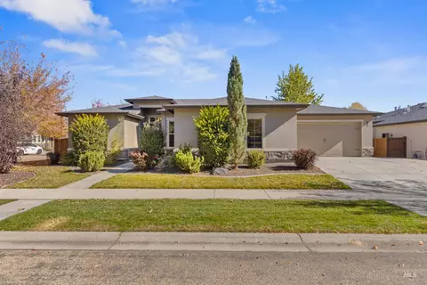 92 S Vandries Ave, Eagle, ID 83616