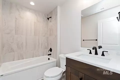 Bath - 2147 E Blakehurst Ave, Kuna, ID 83634 photo 1 of 5