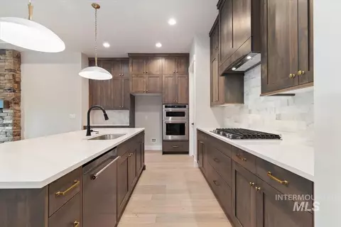 Kitchen - 2147 E Blakehurst Ave, Kuna, ID 83634 photo 2 of 4