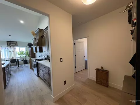 Entry Way - 973 Kenbrook Loop, Twin Falls, ID 83301 photo 3 of 3