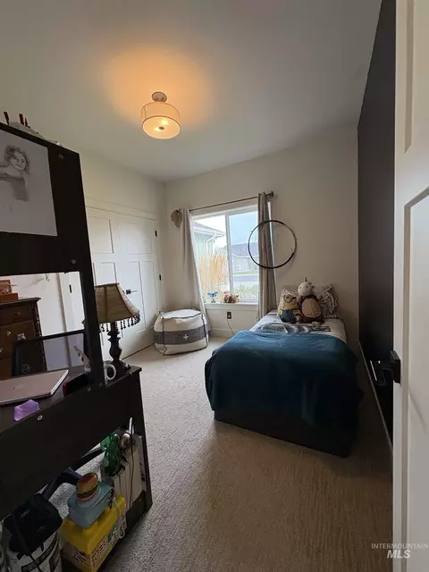 Bedroom - 973 Kenbrook Loop, Twin Falls, ID 83301 photo 4 of 6