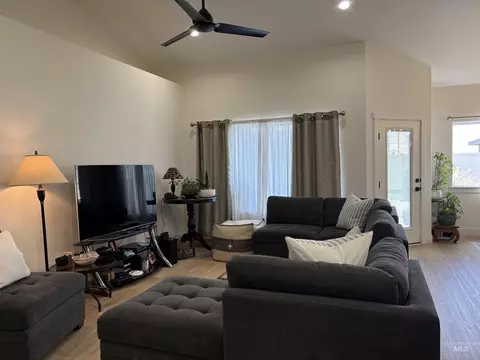 Living - 973 Kenbrook Loop, Twin Falls, ID 83301 photo 1 of 1