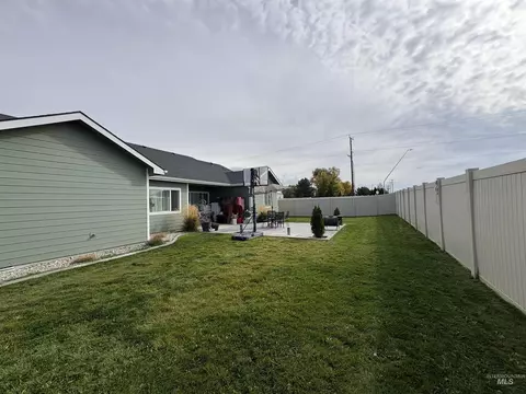Exterior - 973 Kenbrook Loop, Twin Falls, ID 83301 photo 5 of 6