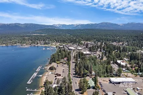 View/Area - 101 E Lake St #C15, Mccall, ID 83638 photo 2 of 8
