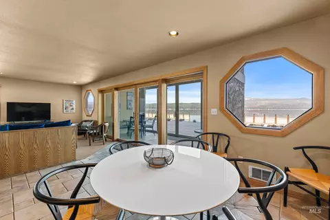 Dining - 101 E Lake St #C15, Mccall, ID 83638 photo 2 of 6