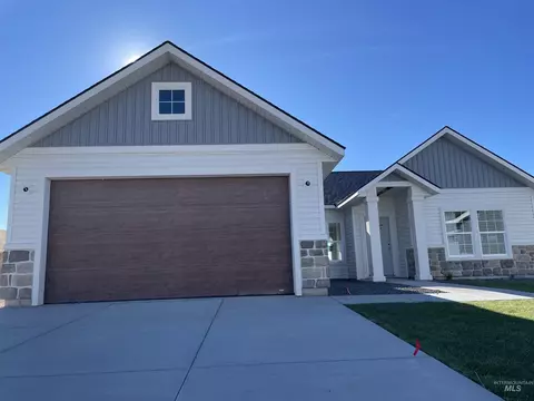 2064 Harrison St, Twin Falls, ID 83301