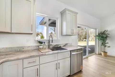 Kitchen - 601 Glen Eagle, Jerome, ID 83338 photo 3 of 3