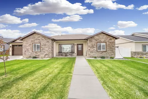 284 Sandi Rd, Twin Falls, ID 83301