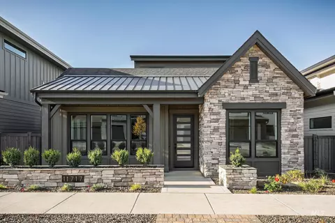 11717 N Rabbitbrush Way, Boise, ID 83714
