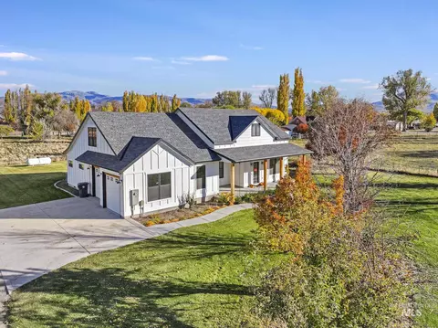 270 N Lincoln St, Oakley, ID 83346