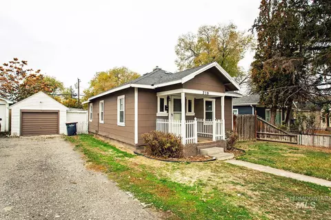 319 Jackson St, Twin Falls, ID 83301 photo 2
