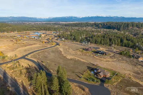 18 Arrowgrass Way, Mccall, ID 83638 photo 3