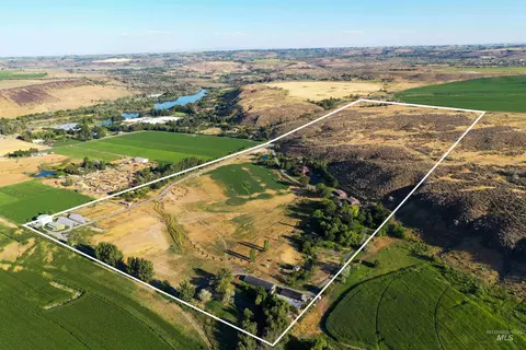 4799 A River Rd, Buhl, ID 83316
