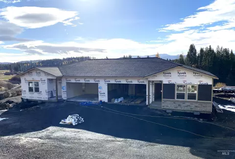 402 Highline Ln, Potlatch, ID 83855