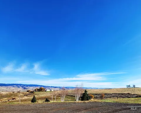 Exterior - 2195 Kilborn Ln, Mesa, ID 83643 photo 5 of 17