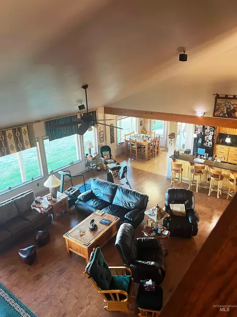 Living - 2195 Kilborn Ln, Mesa, ID 83643 photo 4 of 6