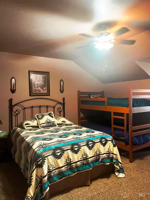 Bedroom - 2195 Kilborn Ln, Mesa, ID 83643 photo 2 of 7