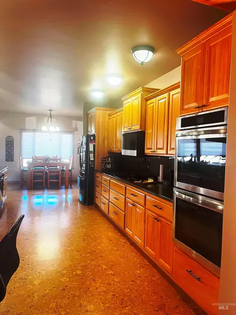Kitchen - 2195 Kilborn Ln, Mesa, ID 83643 photo 2 of 3
