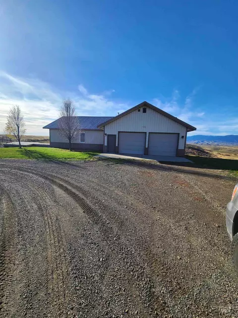Exterior - 2195 Kilborn Ln, Mesa, ID 83643 photo 3 of 17