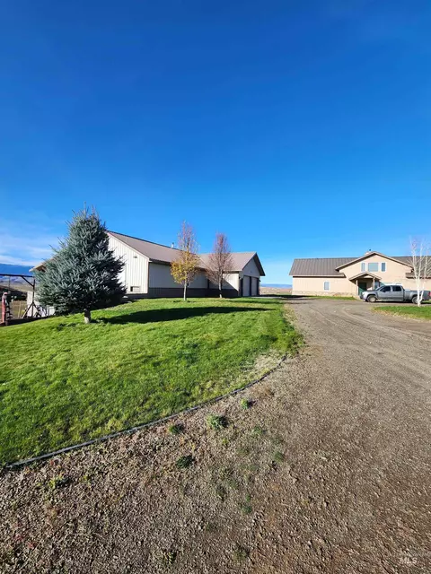 Exterior - 2195 Kilborn Ln, Mesa, ID 83643 photo 6 of 17