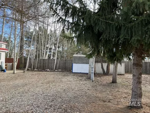 25 F St, Cascade, ID 83611 photo 6