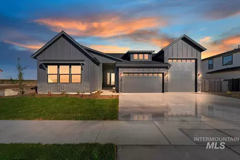 7928 W Flathead Lake St, Eagle, ID 83616