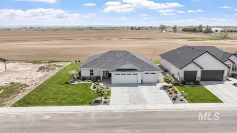 Exterior - 930 23rd Ave E, Jerome, ID 83338 photo 3 of 7