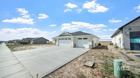 Exterior - 930 23rd Ave E, Jerome, ID 83338 photo 6 of 7