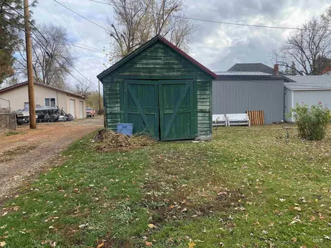 Exterior - 502 E Ct, Weiser, ID 83672 photo 6 of 6