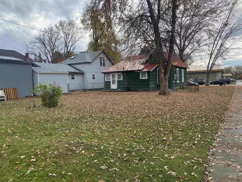 Exterior - 502 E Ct, Weiser, ID 83672 photo 5 of 6