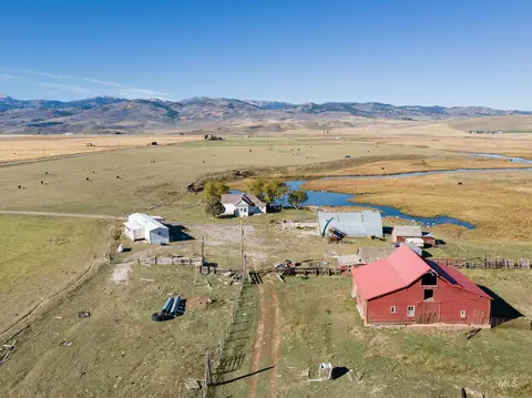 986 Rocky Ford Rd, Bancroft, ID 83217 photo 2